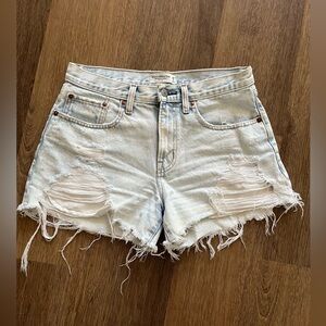 Abercrombie & Fitch Mid-Rise Boyfriend Short, Size 26/2